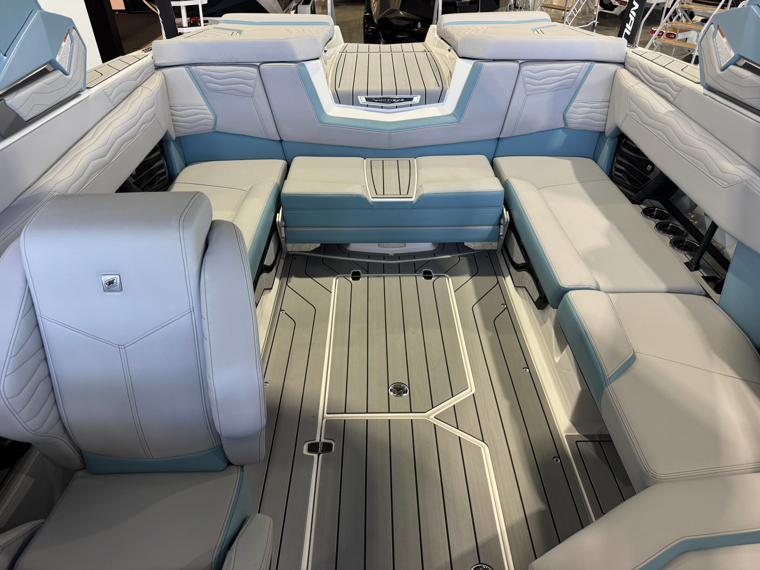 2027 Nautique Super Air Nautique G23