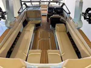 2027-nautique-g25-145915-image13
