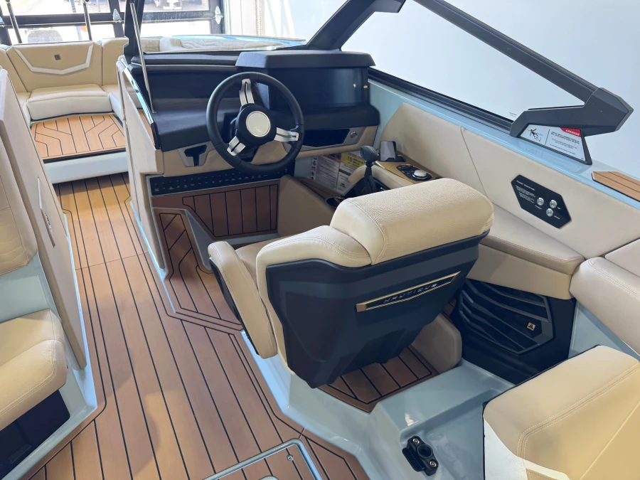 2027-nautique-g25-145915-image24