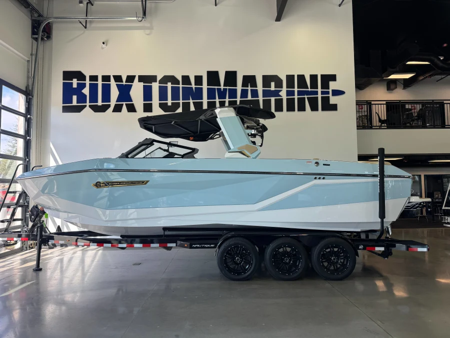 2027-nautique-g25-145915-image4