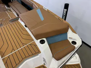 2027-nautique-s25-145916-image11