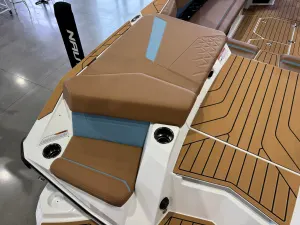 2027-nautique-s25-145916-image12