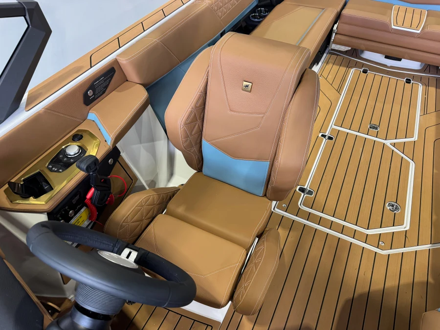 2027-nautique-s25-145916-image21