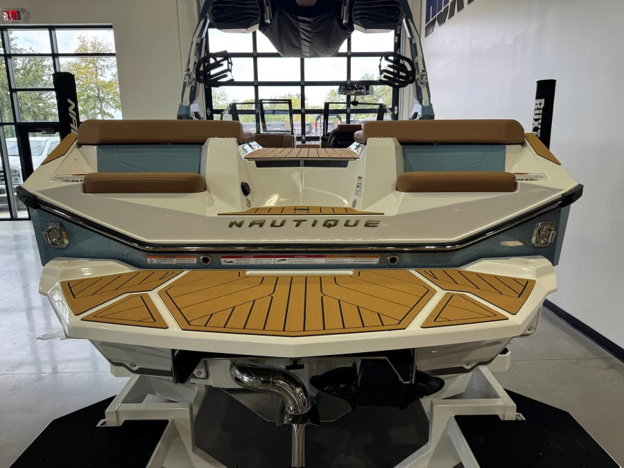 2027-nautique-s25-145916-image8