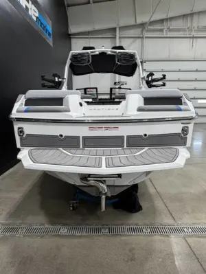 2027-nautique-gs24-145920-image5