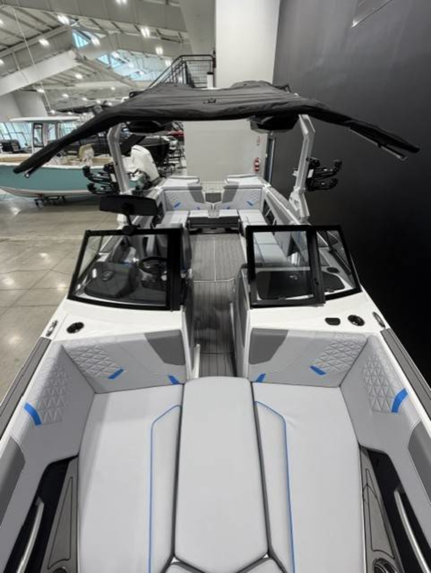 2027 Nautique GS24