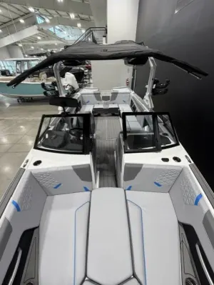 2027-nautique-gs24-145920-image8