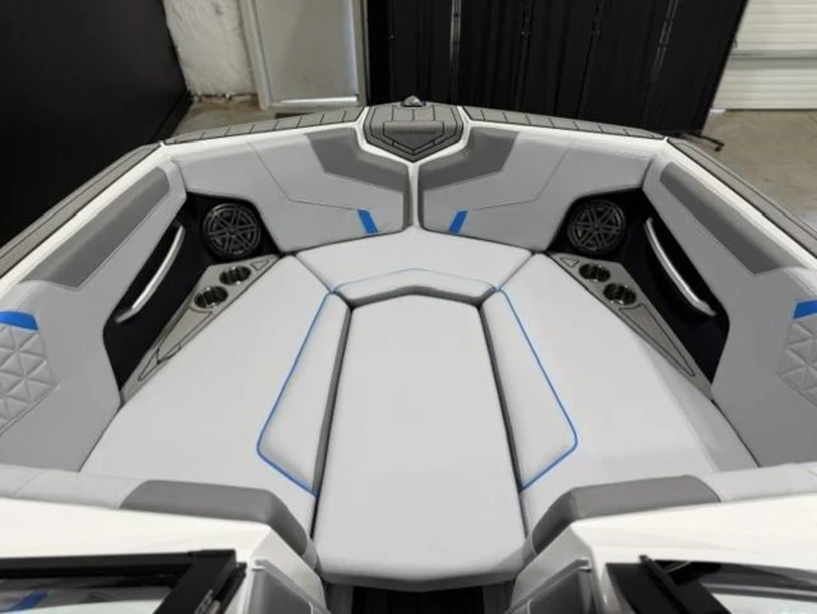 2027-nautique-gs24-145920-image9