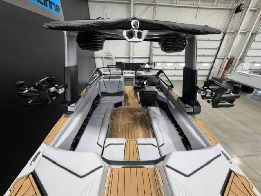 2027-nautique-g23-145922-image15