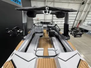 2027-nautique-g23-145922-image15
