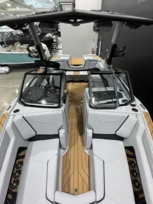 2027-nautique-g23-145922-image8