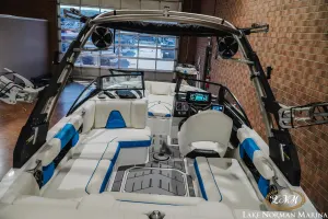 2017-malibu-wakesetter-vlx-145925-image9