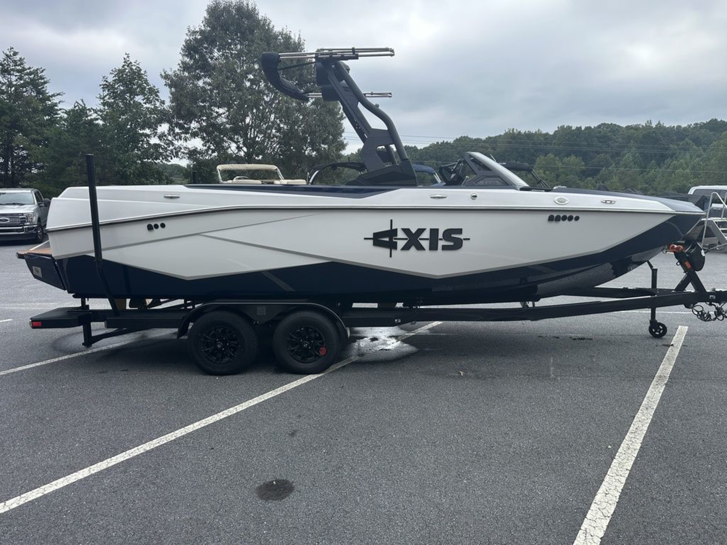 2027 Axis Wake Research T235