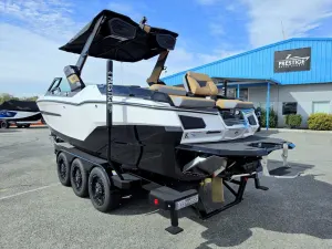 2027-mastercraft-x24-145927-image6