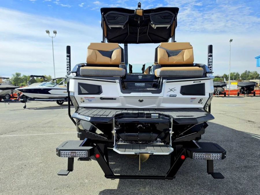 2027-mastercraft-x24-145927-image7