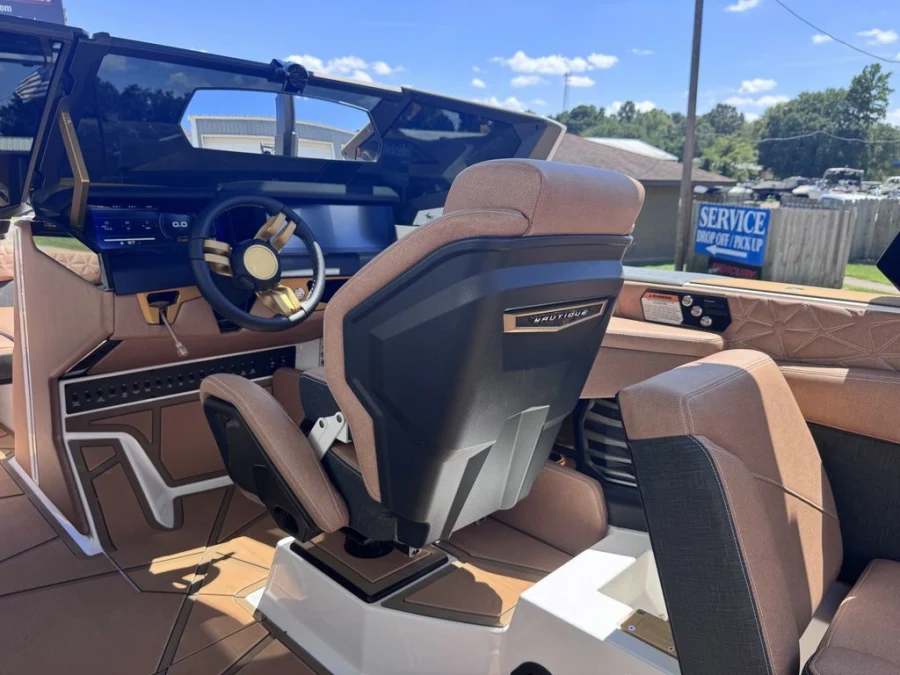2027-nautique-g25-paragon-145931-image12