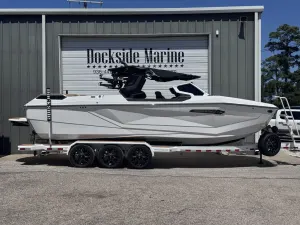 2027-nautique-g25-paragon-145931-image1