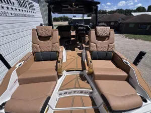 2027-nautique-g25-paragon-145931-image7