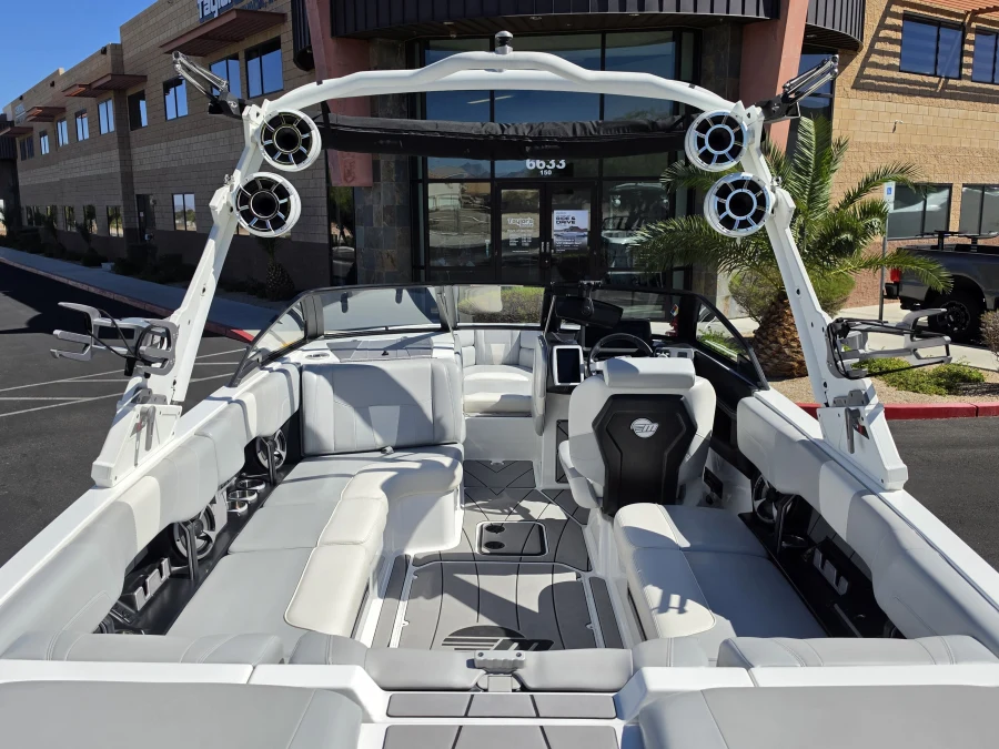 2021-malibu-wakesetter-23-lsv-145937-image13