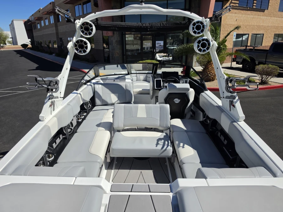 2021-malibu-wakesetter-23-lsv-145937-image14