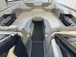 2027-mastercraft-x24-145939-image11