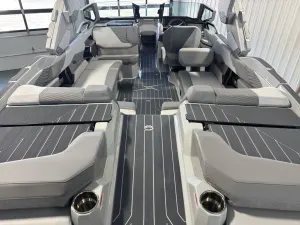 2027-mastercraft-x24-145939-image9
