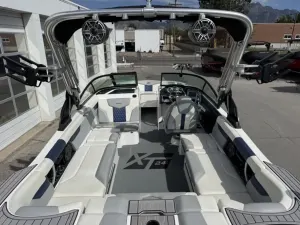 2022-mastercraft-xt24-145949-image10.webp