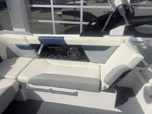 2022-mastercraft-xt24-145949-image11.webp