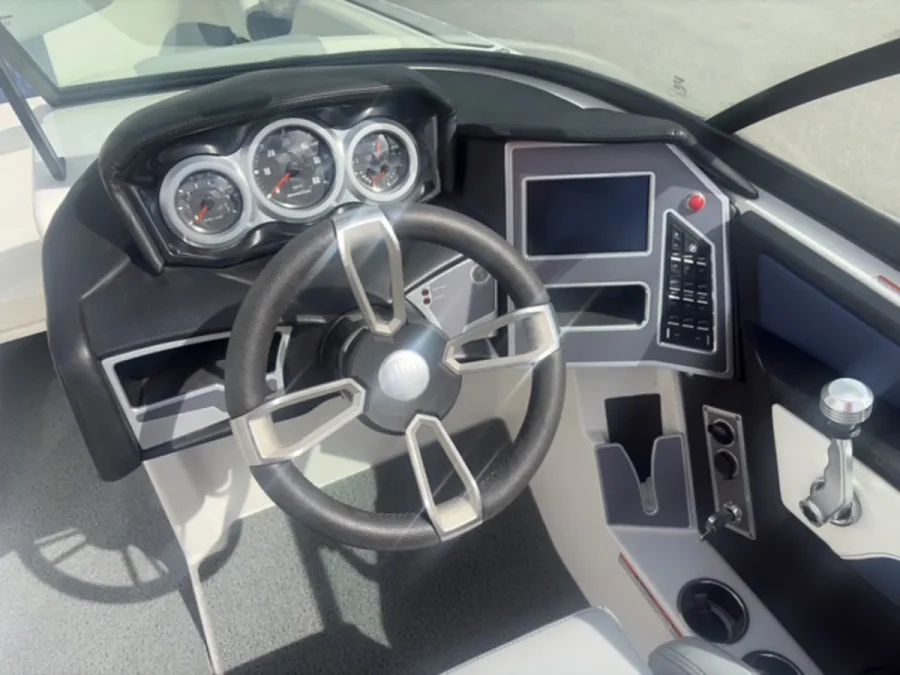 2022-mastercraft-xt24-145949-image14.webp
