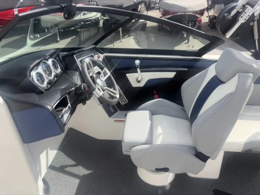 2022-mastercraft-xt24-145949-image15.webp