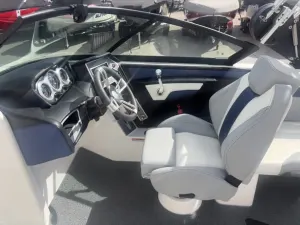 2022-mastercraft-xt24-145949-image15.webp