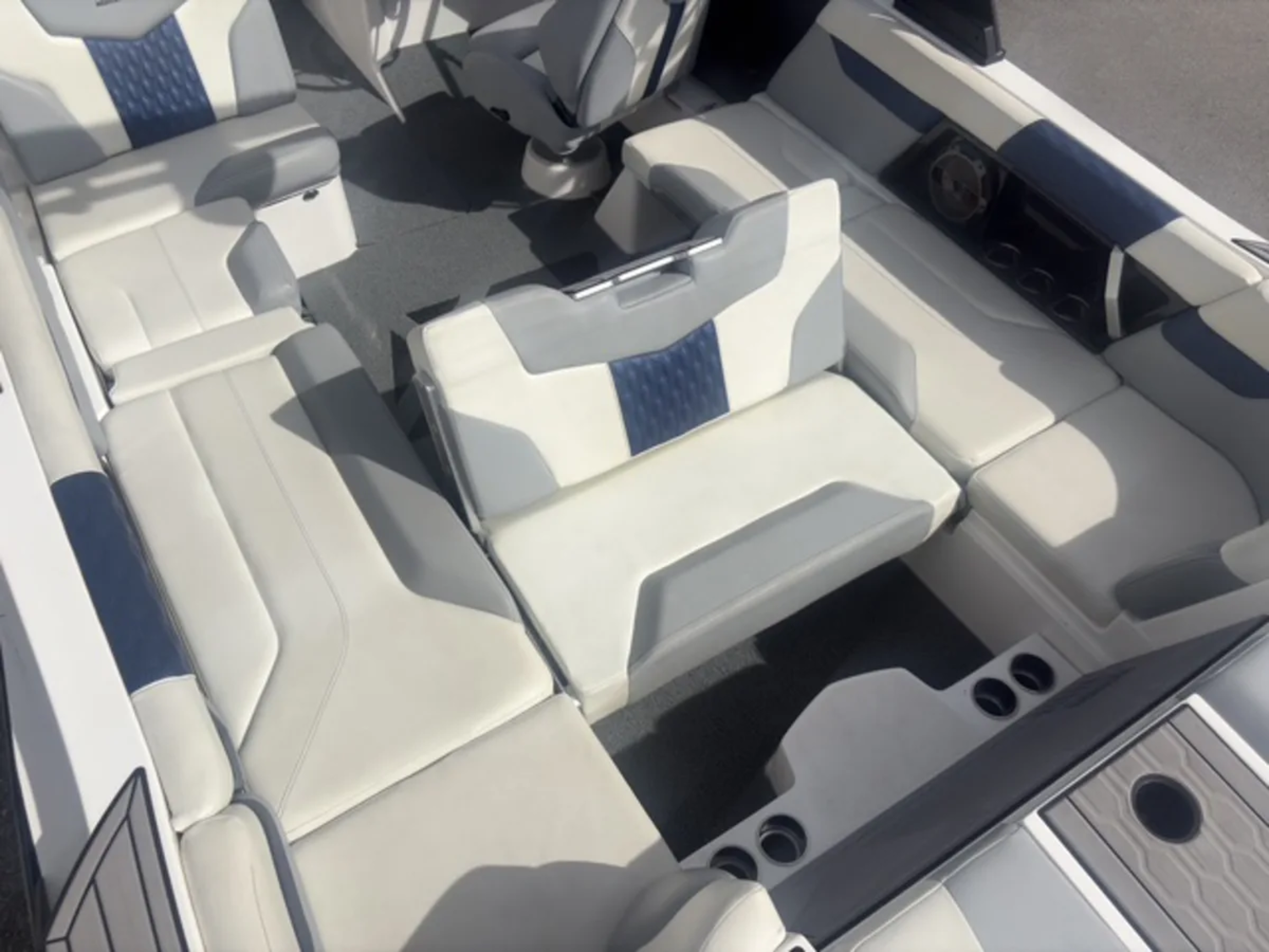 2022 24' MasterCraft XT24 Bowrider