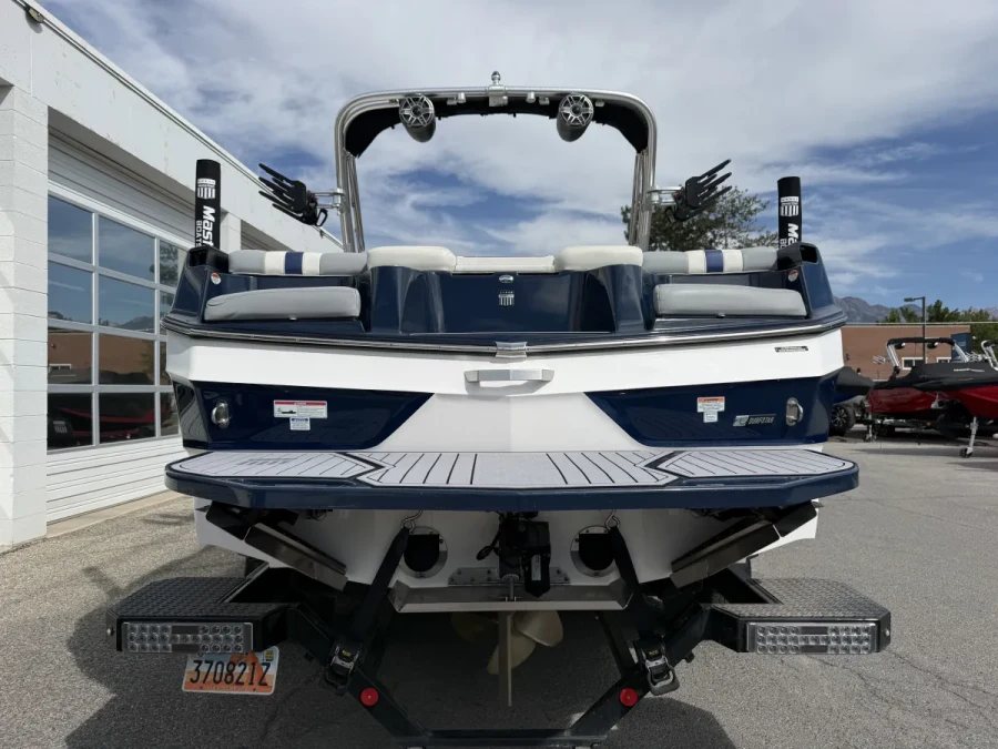 2022-mastercraft-xt24-145949-image3.webp