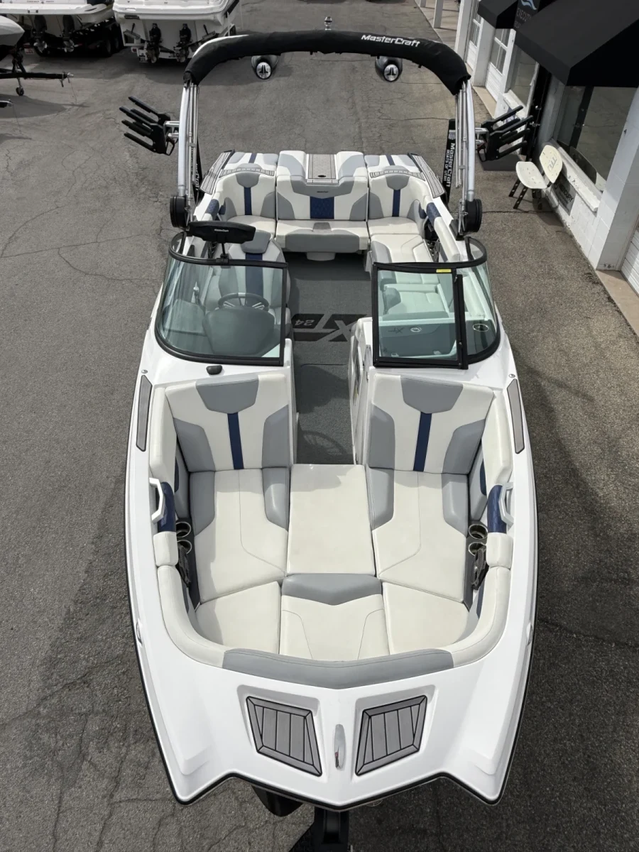 2022-mastercraft-xt24-145949-image5.webp