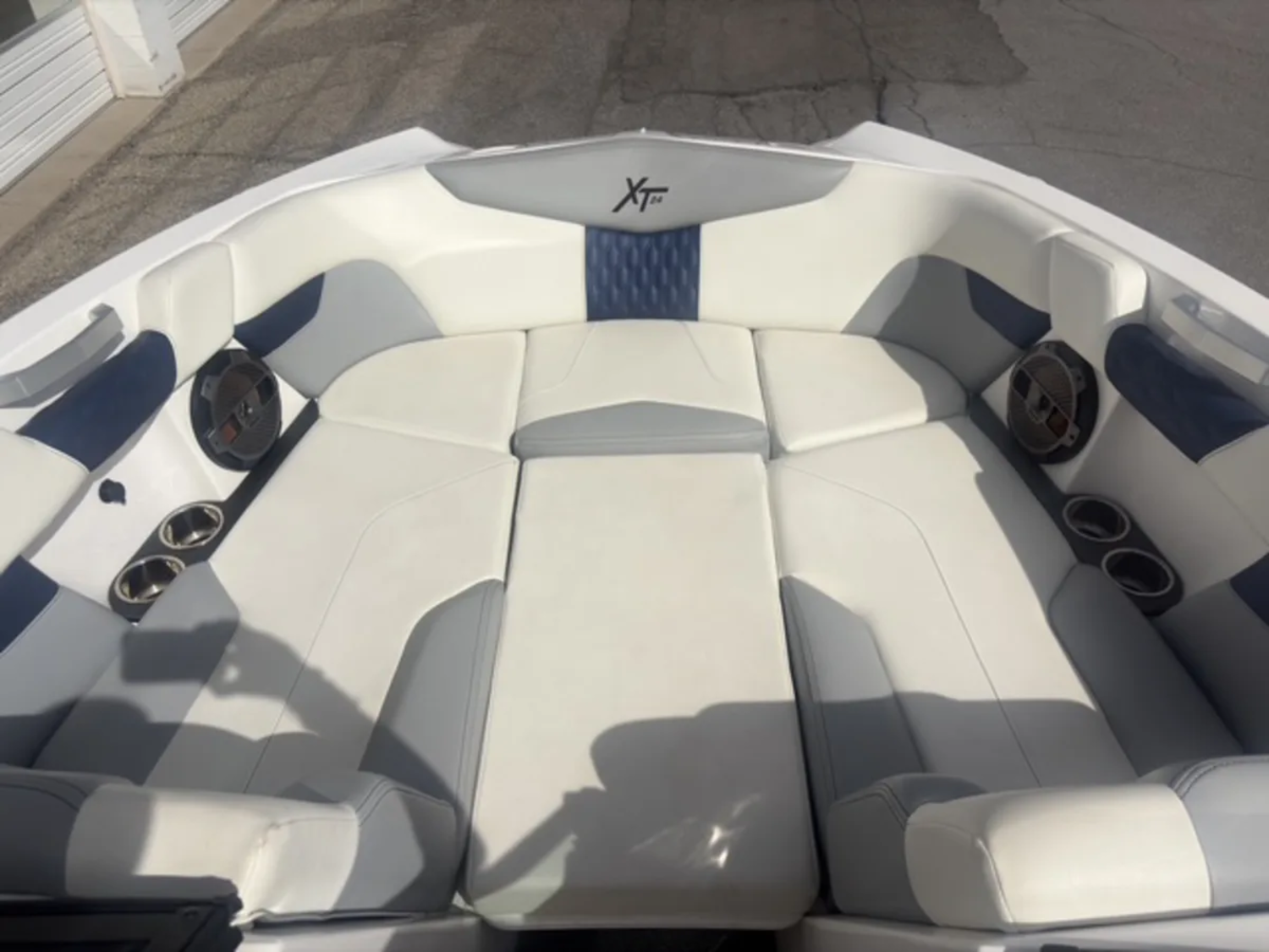 2022 24' MasterCraft XT24 Bowrider