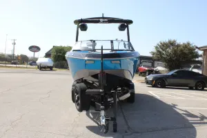 2027-malibu-wakesetter-25-lsv-145950-image2.webp