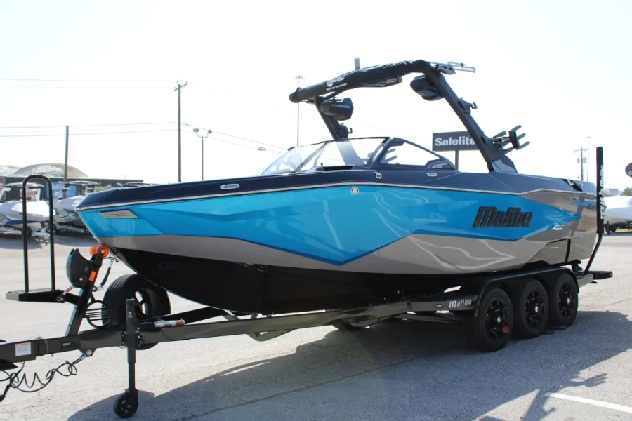 2027-malibu-wakesetter-25-lsv-145950-image3.webp