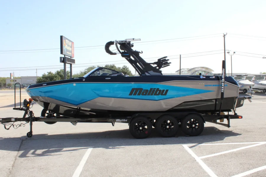 2027-malibu-wakesetter-25-lsv-145950-image4.webp