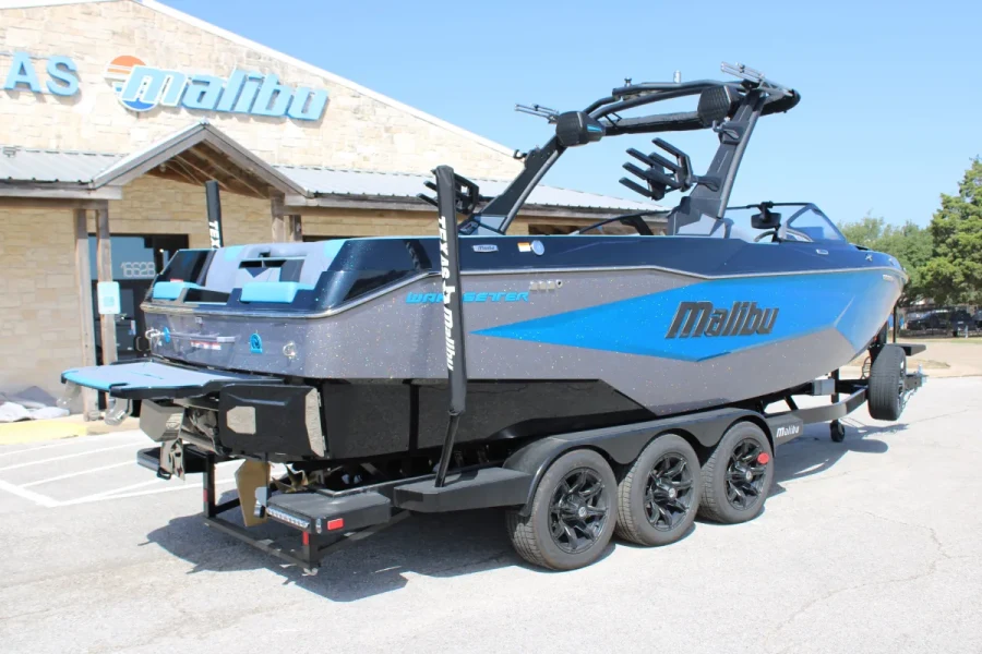 2027-malibu-wakesetter-25-lsv-145950-image6.webp