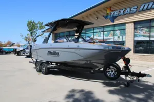 2023-malibu-wakesetter-23-lsv-145953-image1.webp