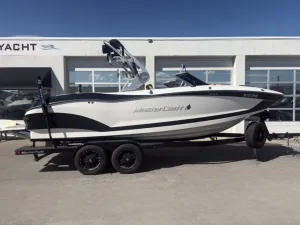 2020-mastercraft-x22-145966-image0.webp