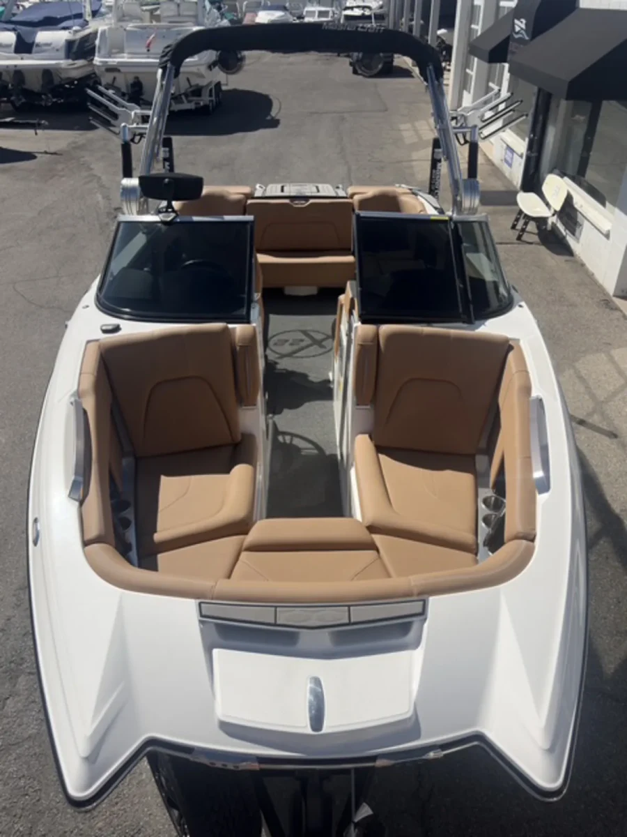 2020-mastercraft-x22-145966-image6.webp