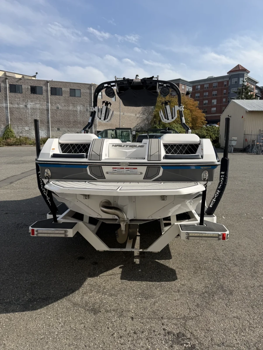 2017-nautique-gs22-145980-image7.webp