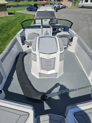 2026-mastercraft-prostar-145984-image3.webp