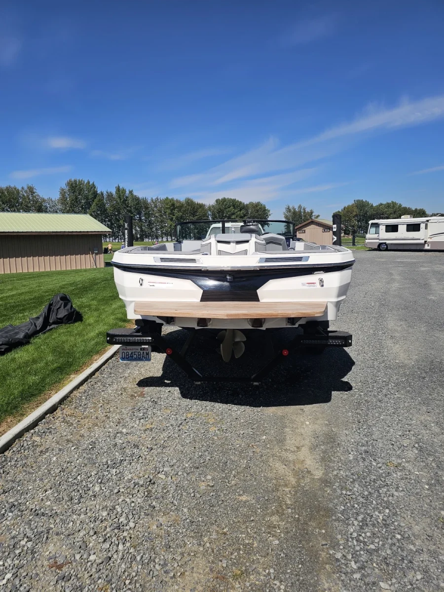 2026-mastercraft-prostar-145984-image4.webp