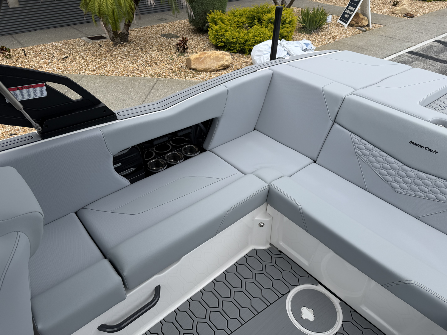2027 MasterCraft NXT22