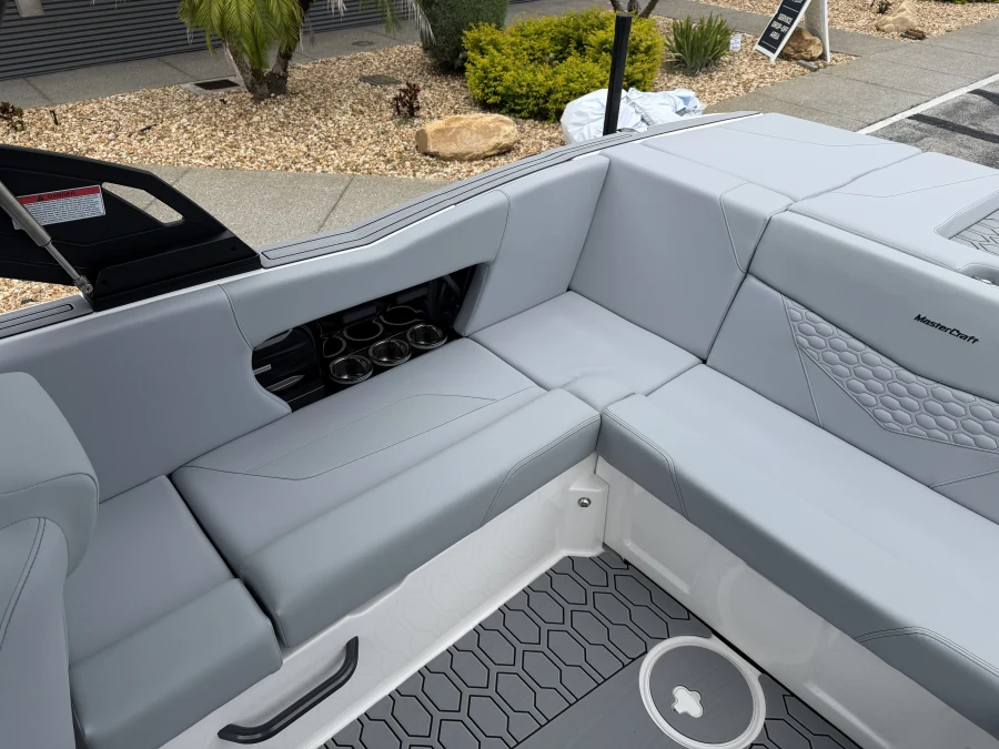 2027-mastercraft-nxt22-145996-image10