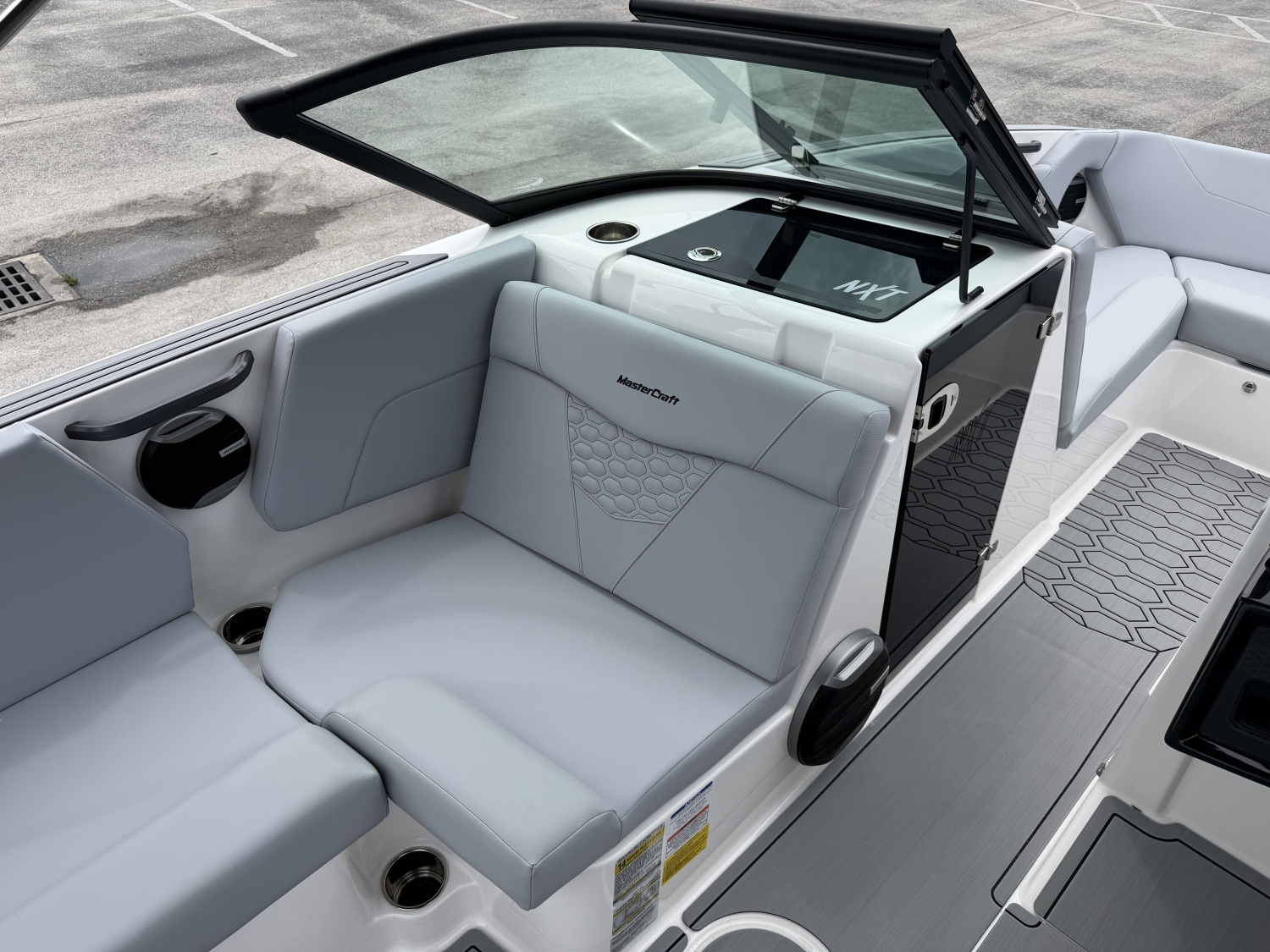 2027 MasterCraft NXT22