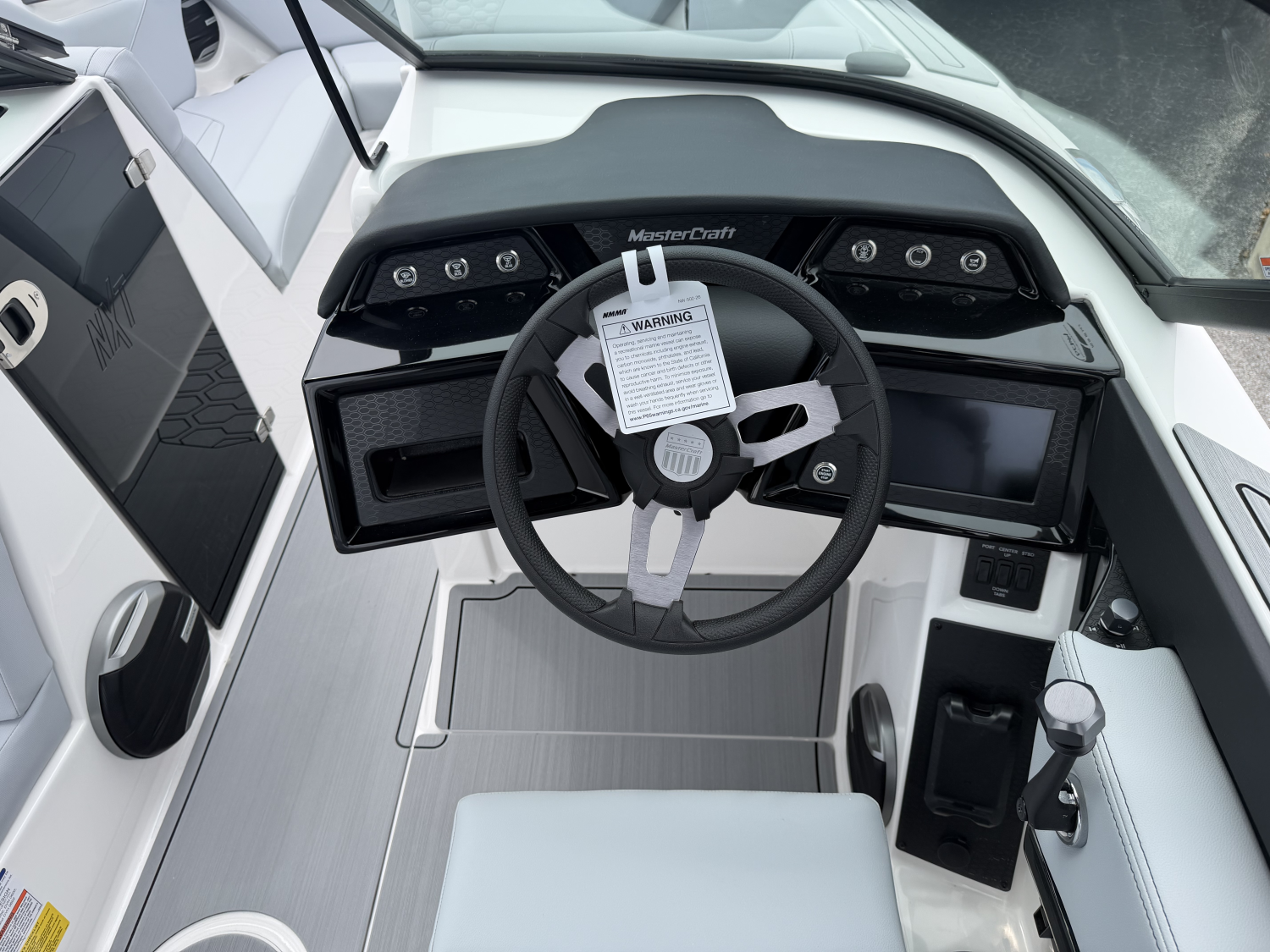 2027 MasterCraft NXT22