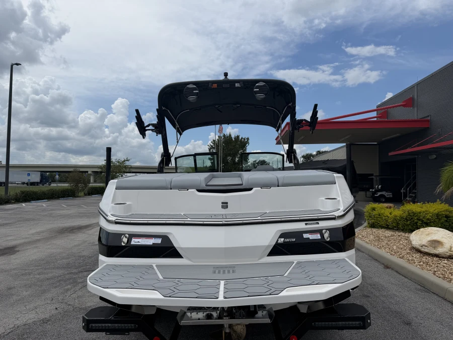 2027-mastercraft-nxt22-145996-image6